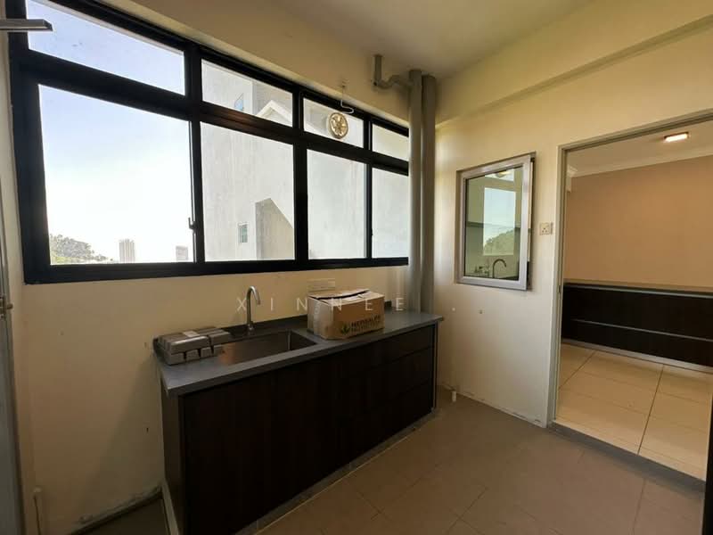 Kondominium untuk Disewa di The Latitude Condominium - Xinnee . - Kitchen - PropertyGuru.com.my