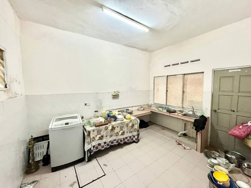 2-storey Terraced House for Sale in Ampang (Selangor) - Noraini Dahan - Kitchen - PropertyGuru.com.my