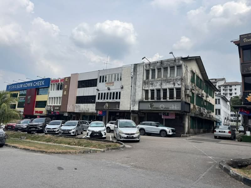 Kedai untuk Disewa di Taman Pelangi (Johor Bahru) - Marcus Loh - Exterior - PropertyGuru.com.my