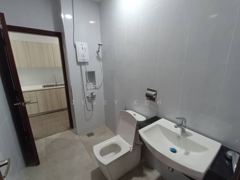 Servis Apartment untuk Disewa di Paragon Suites @ CIQ - Jessy Koh - Bathroom - PropertyGuru.com.my