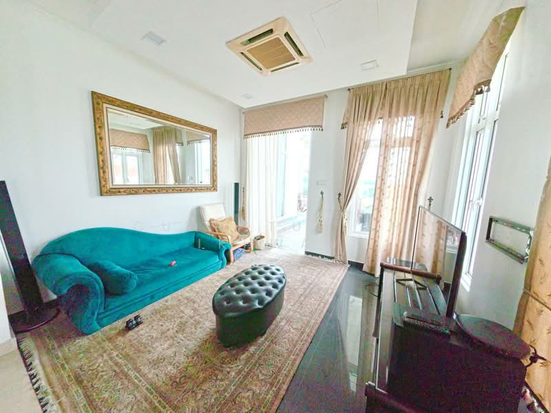 Bungalow for Sale in Bandar Baru Bangi (Selangor) - Gudrotullah Ikhwan - Living Room - PropertyGuru.com.my