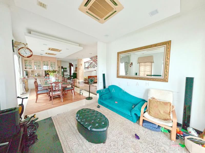 Bungalow for Sale in Bandar Baru Bangi (Selangor) - Gudrotullah Ikhwan - Living Room - PropertyGuru.com.my