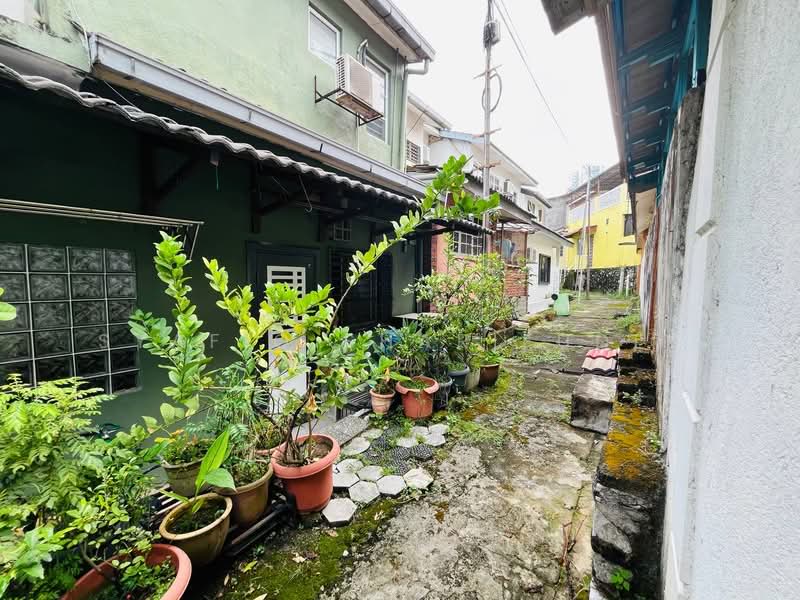 2-storey Terraced House for Sale in Shah Alam (Selangor) - Syafiq Sharifudin - Exterior - PropertyGuru.com.my