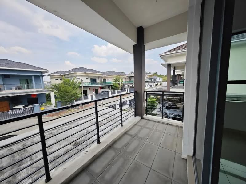 Semi-Detached House for Sale in Bandar Meru Raya (Ipoh) - Qazin Khoo - Balcony - PropertyGuru.com.my