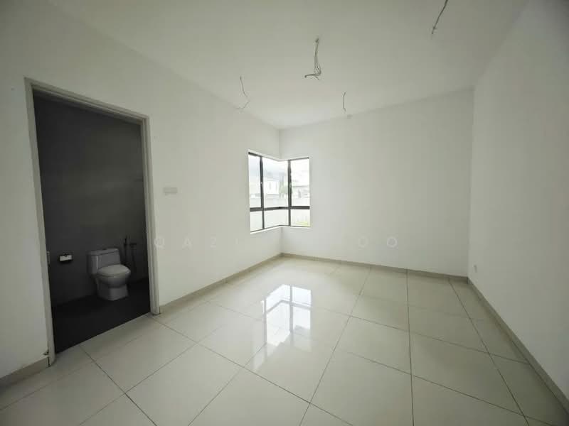 Semi-Detached House for Sale in Bandar Meru Raya (Ipoh) - Qazin Khoo - Bathroom - PropertyGuru.com.my