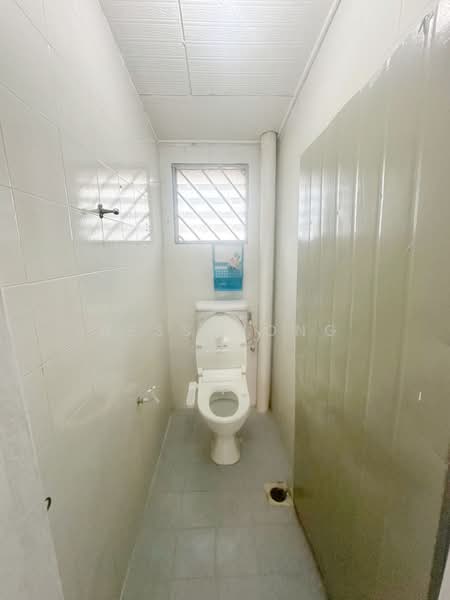 Rumah Teres 2 Tingkat untuk Dijual di Taman Ungku Tun Aminah (Skudai) - Bess Wong - Bathroom - PropertyGuru.com.my