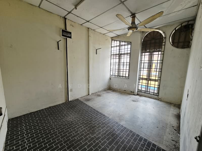 Shop / Office for Sale in Port Klang (Pelabuhan Klang) (Selangor) - Anddy Gan - Interior - PropertyGuru.com.my