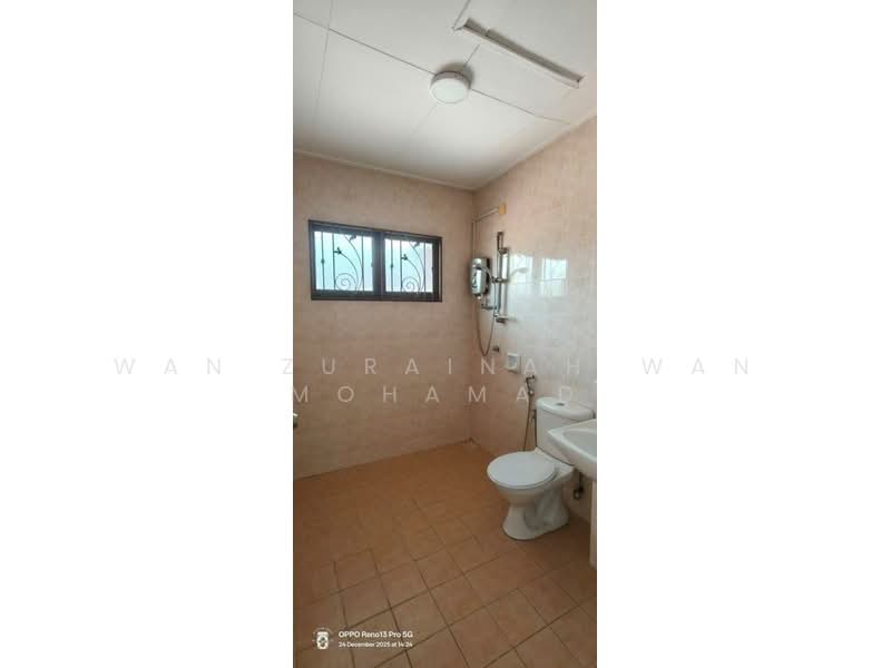 Rumah Teres 2 Tingkat untuk Dijual di Putrajaya (Putrajaya) - Wan Zurainah Wan Mohamad - Bathroom - PropertyGuru.com.my