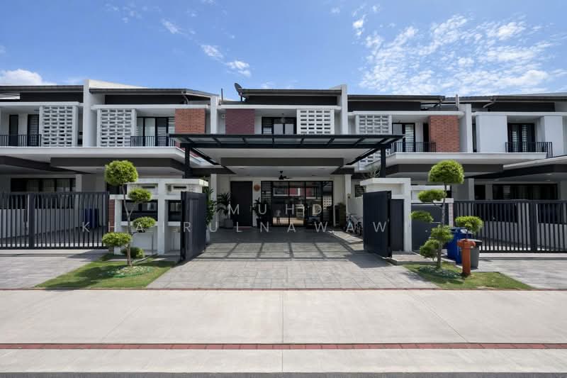 Rumah Teres 2 Tingkat untuk Dijual di U16, Elmina Gardens (Shah Alam) - Muhd Khairulnawawi Kamaruddin - Exterior - PropertyGuru.com.my