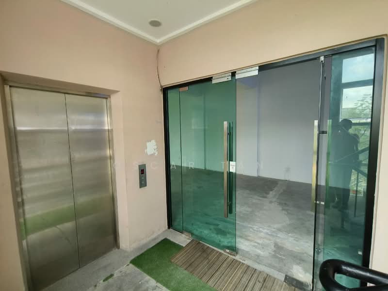 Shop / Office for Rent in Jalan Ipoh (Kuala Lumpur) - Oscar Tan - Entrance - PropertyGuru.com.my
