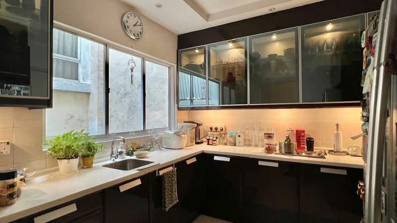 Rumah Teres 2.5 Tingkat untuk Dijual di Subang Jaya (Selangor) - Carmen Lee - Kitchen - PropertyGuru.com.my