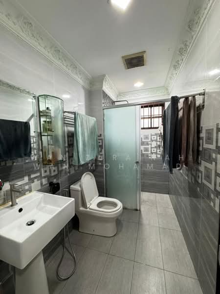 2 Storey Terrance (Jalan Rabung) Bukit Jelutong - 2