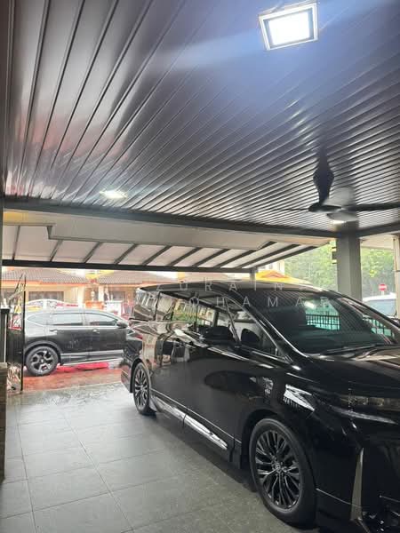 Rumah Teres 2 Tingkat untuk Dijual di Shah Alam (Selangor) - Wan Zurainah Wan Mohamad - Car Park - PropertyGuru.com.my