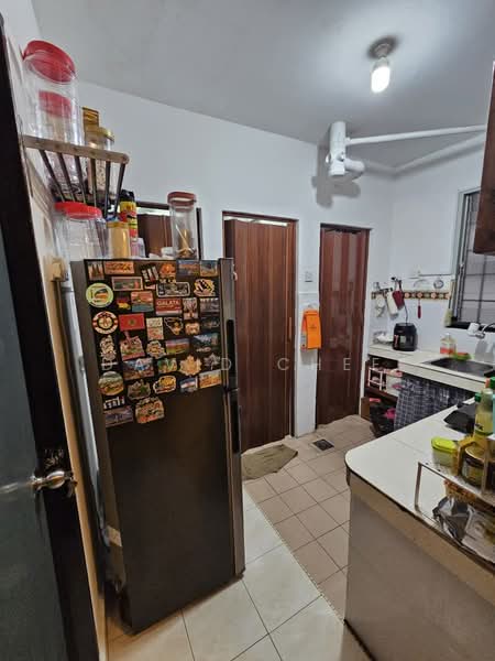Pangsapuri untuk Dijual di Pangsapuri Sri Tanjung - David Chee - Kitchen - PropertyGuru.com.my