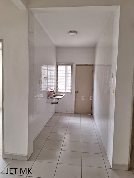 Pangsapuri untuk Disewa di Pangsapuri Akasia (Bandar Botanic) - M.K. Lee - Kitchen - PropertyGuru.com.my