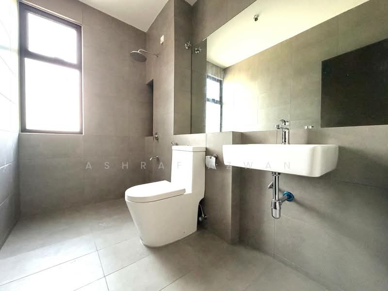 Rumah Teres 2 Tingkat untuk Dijual di Sepang (Selangor) - Ashraf Azwan - Bathroom - PropertyGuru.com.my