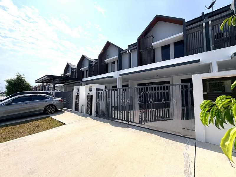 Rumah Teres 2 Tingkat untuk Dijual di Sepang (Selangor) - Ashraf Azwan - Exterior - PropertyGuru.com.my