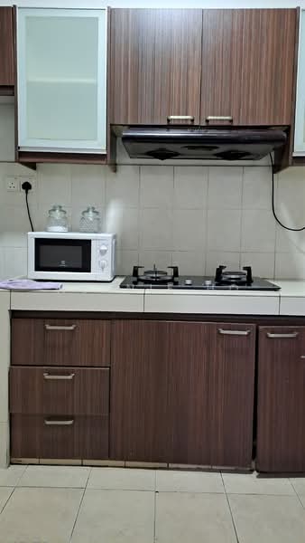 Condominium for Rent at Pearl Avenue - Wennie Ho - Kitchen - PropertyGuru.com.my