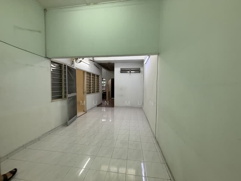 1-storey Terraced House for Sale in Jalan Klang Lama (Old Klang Road) (Kuala Lumpur) - Mun Mun - Interior - PropertyGuru.com.my