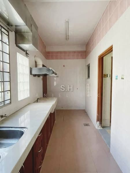 Rumah Teres 2 Tingkat untuk Dijual di Taman Chi Liung (Klang) - Daniel Kok - Kitchen - PropertyGuru.com.my