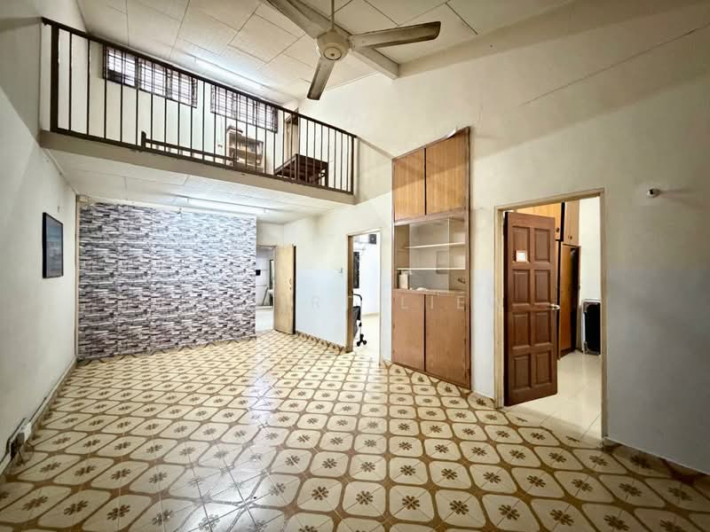 Rumah Teres 1 Tingkat untuk Dijual di Bakri (Johor) - Albert Liew - Living Room - PropertyGuru.com.my