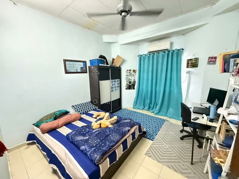 Townhouse for Sale in Subang Bestari (Shah Alam) - Tom Yip - Bedroom - PropertyGuru.com.my
