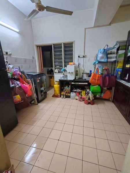 Apartment for Sale at Prima Saujana - Kathy Pong - Kitchen - PropertyGuru.com.my