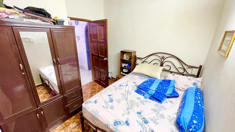 Rumah Teres 1 Tingkat untuk Dijual di Taman Pandan Jaya (Ampang) - Firdaus Husin - Bedroom - PropertyGuru.com.my