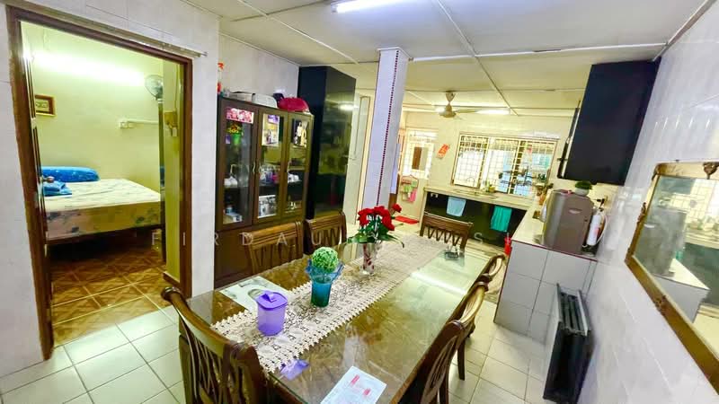 Rumah Teres 1 Tingkat untuk Dijual di Taman Pandan Jaya (Ampang) - Firdaus Husin - Bedroom - PropertyGuru.com.my