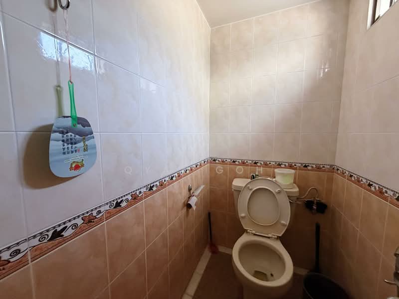 Rumah Teres 1 Tingkat untuk Dijual di Taman Jelutong (Jelutong) - Qyan Goh - Bathroom - PropertyGuru.com.my
