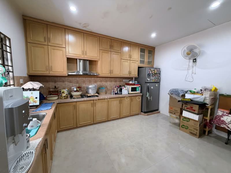 Rumah Teres 1 Tingkat untuk Dijual di Taman Jelutong (Jelutong) - Qyan Goh - Kitchen - PropertyGuru.com.my
