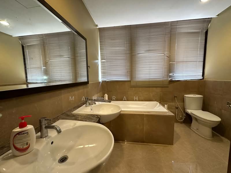 Rumah Berkembar untuk Dijual di Sri Hartamas (Kuala Lumpur) - Mahirah . - Bathroom - PropertyGuru.com.my