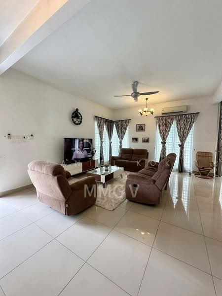 Semi-Detached House for Sale in Bandar Parklands (Klang) - Daniel Kok - Living Room - PropertyGuru.com.my