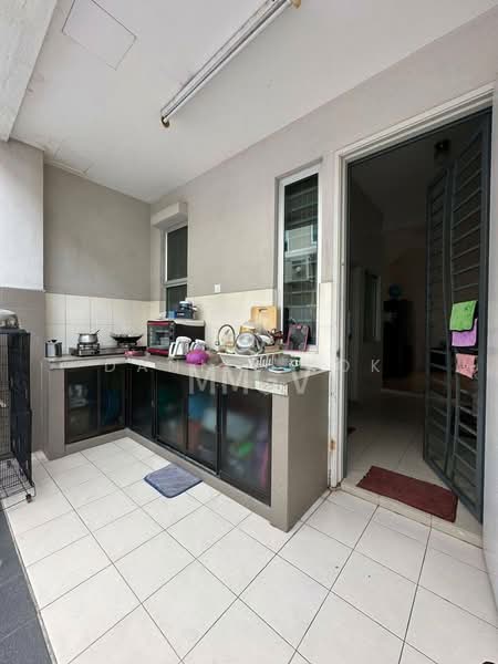 Semi-Detached House for Sale in Bandar Parklands (Klang) - Daniel Kok - Kitchen - PropertyGuru.com.my