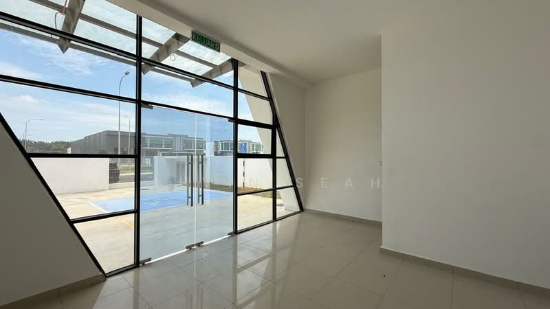 Kilang untuk Dijual di Ulu Tiram (Johor) - Alvin Seah - Entrance - PropertyGuru.com.my