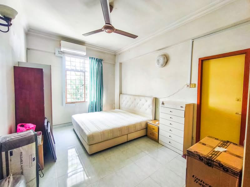 Pangsapuri untuk Dijual di Apartment Arena Shamelin - Aaron Wong - Bedroom - PropertyGuru.com.my
