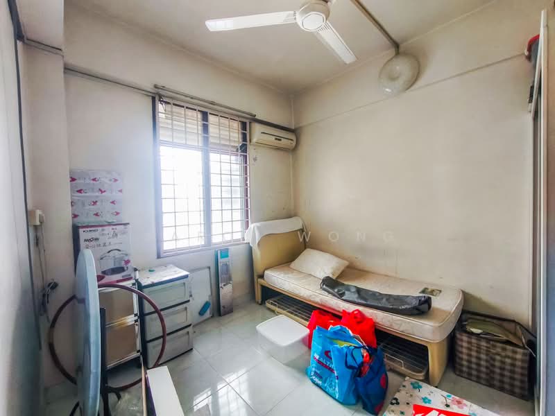 Pangsapuri untuk Dijual di Apartment Arena Shamelin - Aaron Wong - Bedroom - PropertyGuru.com.my