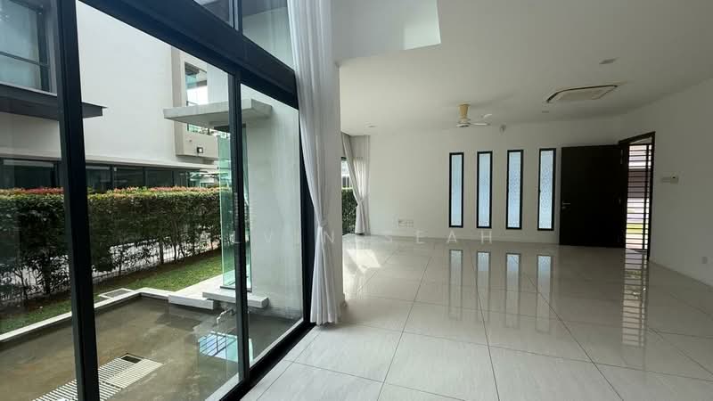 Semi-Detached House for Sale in Leisure Farm (Gelang Patah) - Alvin Seah - Living Room - PropertyGuru.com.my