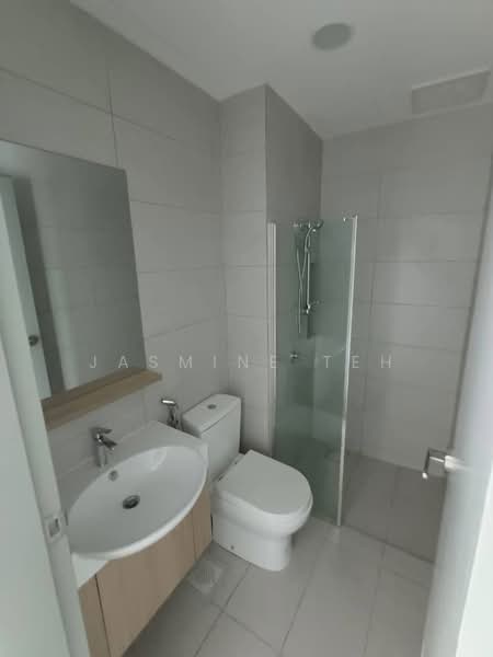 Servis Apartment untuk Dijual di Sinaran @ Utropolis - Jasmine Teh - Bathroom - PropertyGuru.com.my