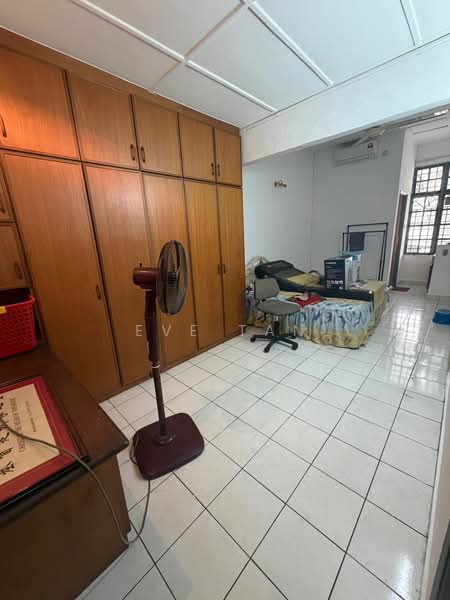 1.5-storey Terraced House for Rent in Johor Bahru (Johor) - Eve Tan - Bedroom - PropertyGuru.com.my