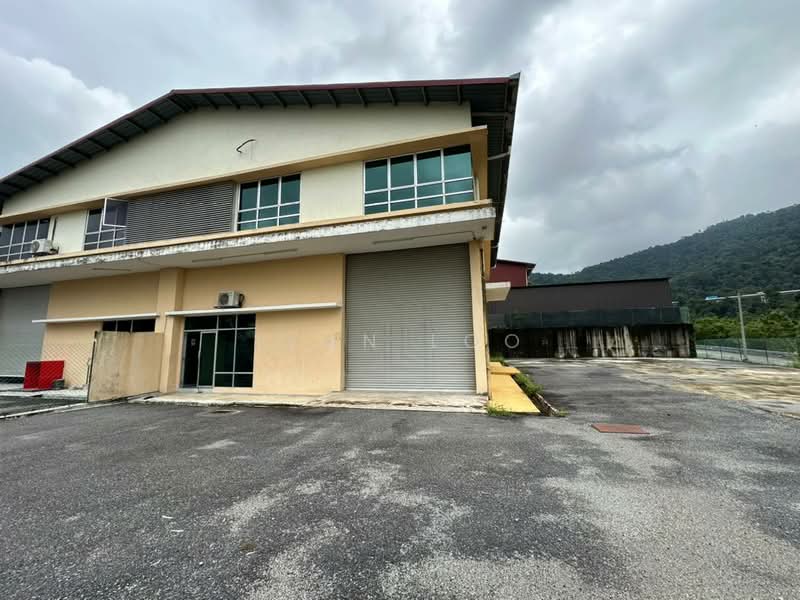 Semi-D Factory for Sale in Rawang (Selangor) - Ivan Loo - Exterior - PropertyGuru.com.my