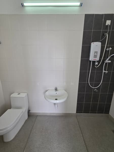 Rumah Teres 2 Tingkat untuk Dijual di Setia Ecohill (Semenyih) - KK Sah - Bathroom - PropertyGuru.com.my
