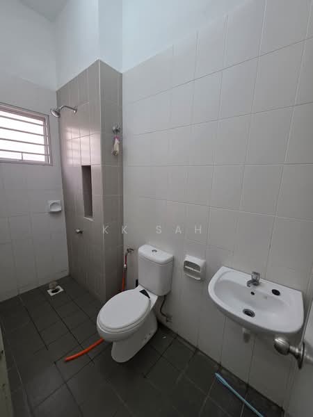 Rumah Teres 2 Tingkat untuk Dijual di Setia Ecohill (Semenyih) - KK Sah - Bathroom - PropertyGuru.com.my