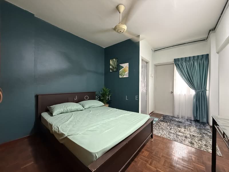 Condominium for Rent at Pelangi Indah Condominium - Josh Lee - Master Bedroom - PropertyGuru.com.my