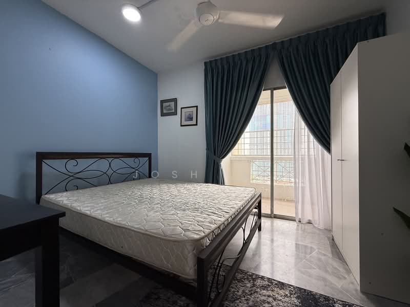 Condominium for Rent at Pelangi Indah Condominium - Josh Lee - Bedroom 3 with Balcony - PropertyGuru.com.my