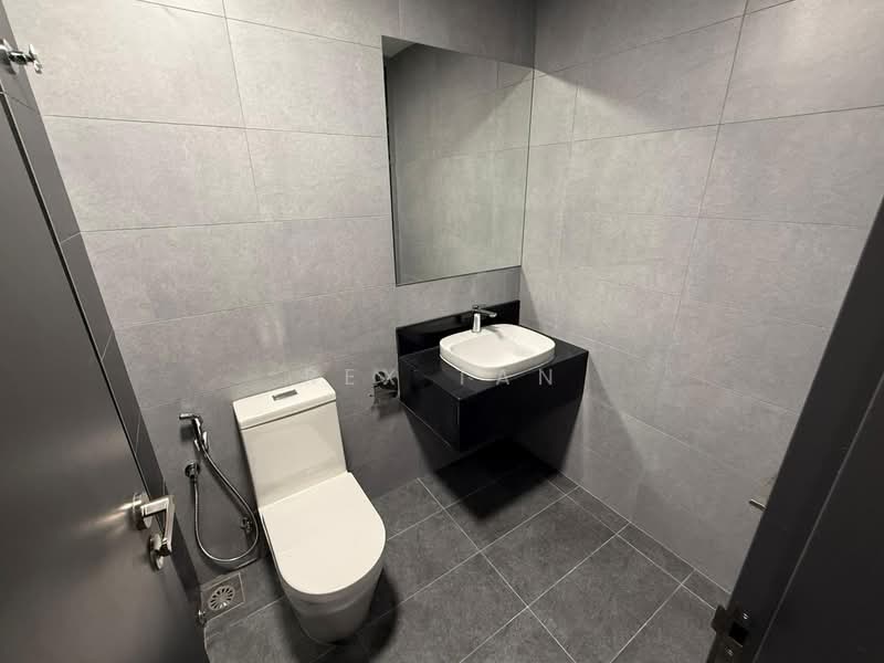 Servis Apartment untuk Disewa di Sunway Velocity TWO - Rex Tan - Bathroom - PropertyGuru.com.my
