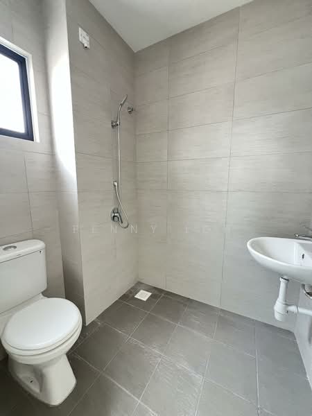 Rumah Teres untuk Dijual di Hulu Langat (Selangor) - Penny Loh - Bathroom - PropertyGuru.com.my
