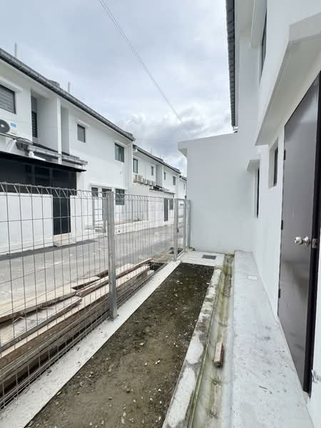 Rumah Teres untuk Dijual di Hulu Langat (Selangor) - Penny Loh - Exterior - PropertyGuru.com.my