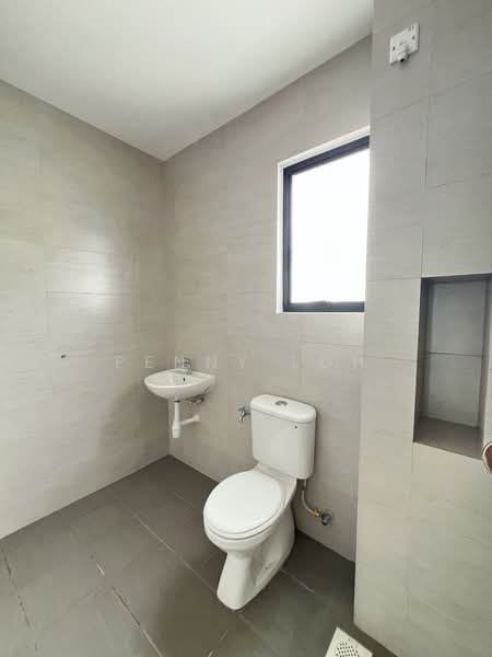 Rumah Teres untuk Dijual di Hulu Langat (Selangor) - Penny Loh - Bathroom - PropertyGuru.com.my