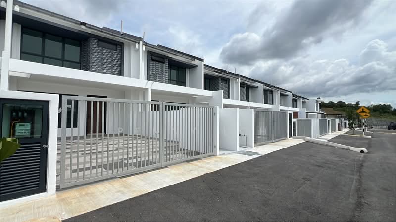 Rumah Teres untuk Dijual di Hulu Langat (Selangor) - Penny Loh - Exterior - PropertyGuru.com.my